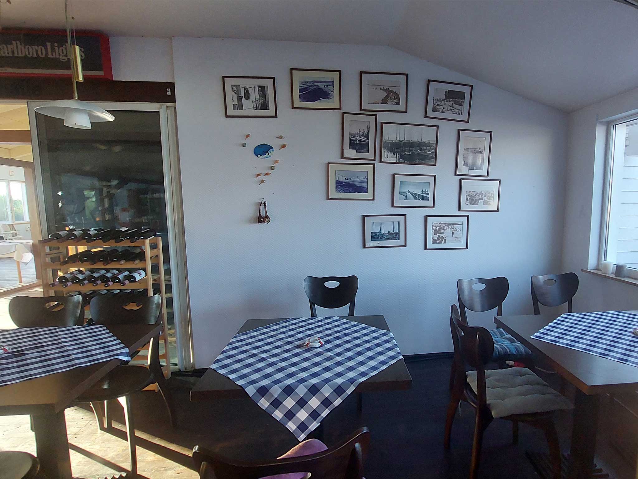 01.-Aristo-Strandhalle-Moenkebude-restaurant-lecker-gyros-zaziki-bier-wein