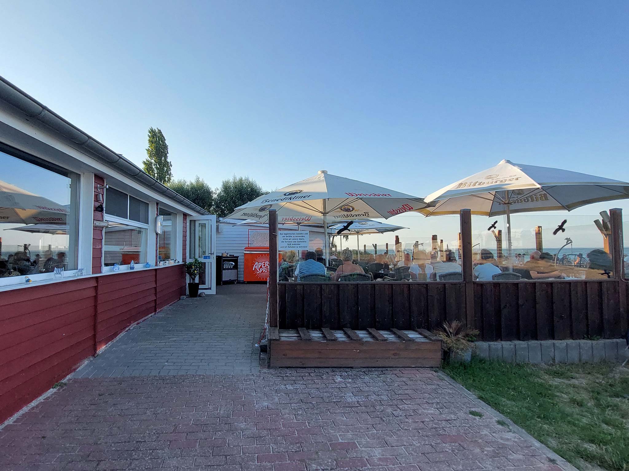 03.-Aristo-Strandhalle-Moenkebude-restaurant-gyros-bifteki-zaziki-bier-wein-biergarten