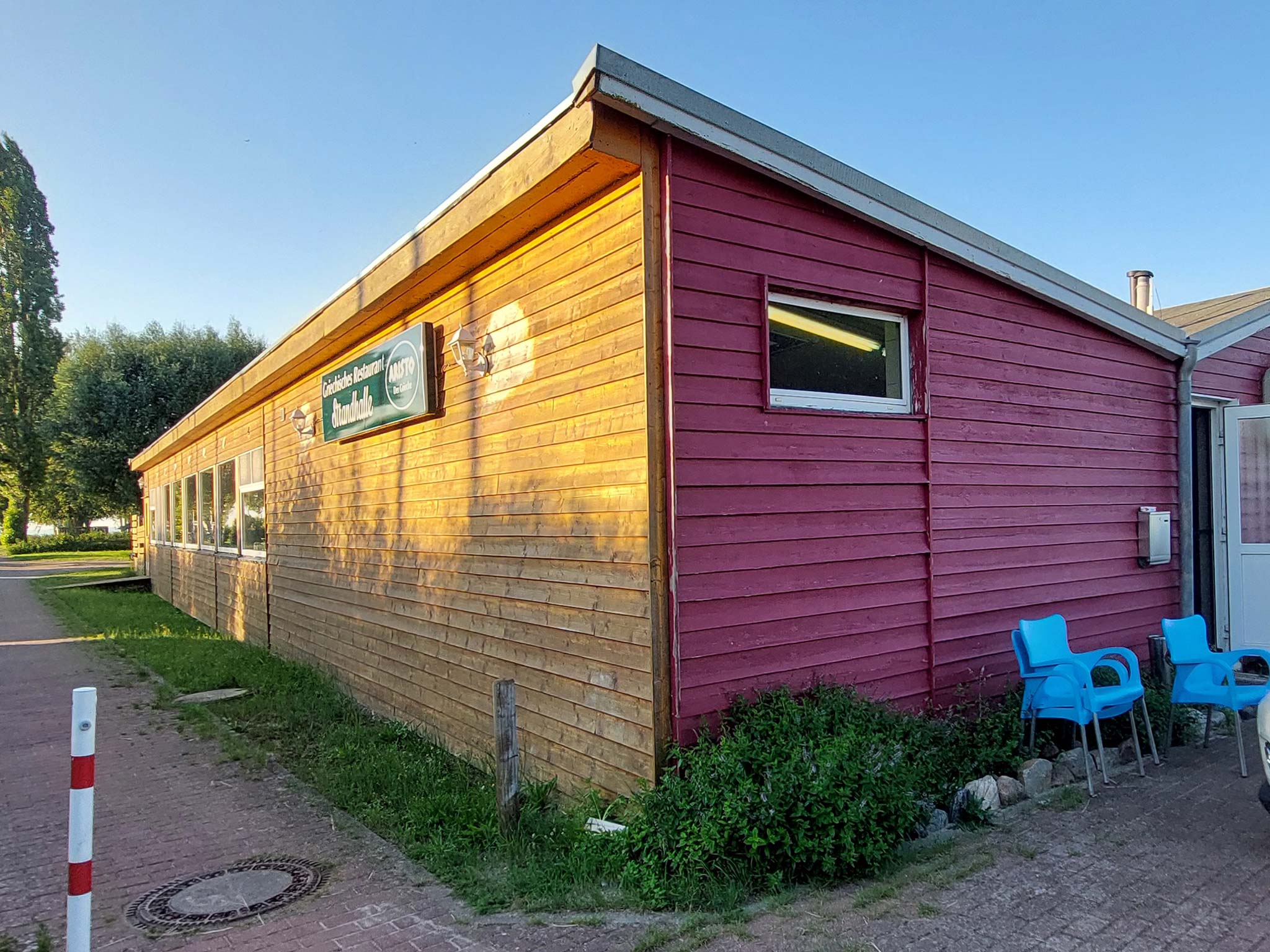 04.-Aristo-Strandhalle-Moenkebude-restaurant-gyros-bifteki-zaziki-bier-wein-biergarten